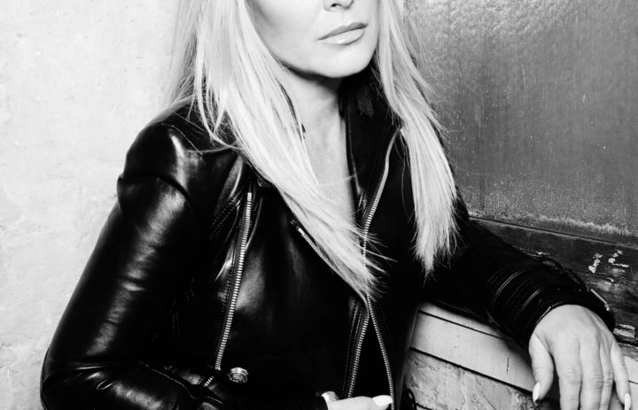  ANASTACIA PR SHOOT0327-B-W 